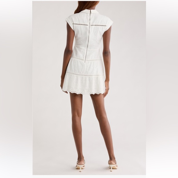 Alice + Olivia Mila Deep V-Neck Cotton & Linen Eyelet Minidress white 6 or 8 NWT - Picture 2 of 6